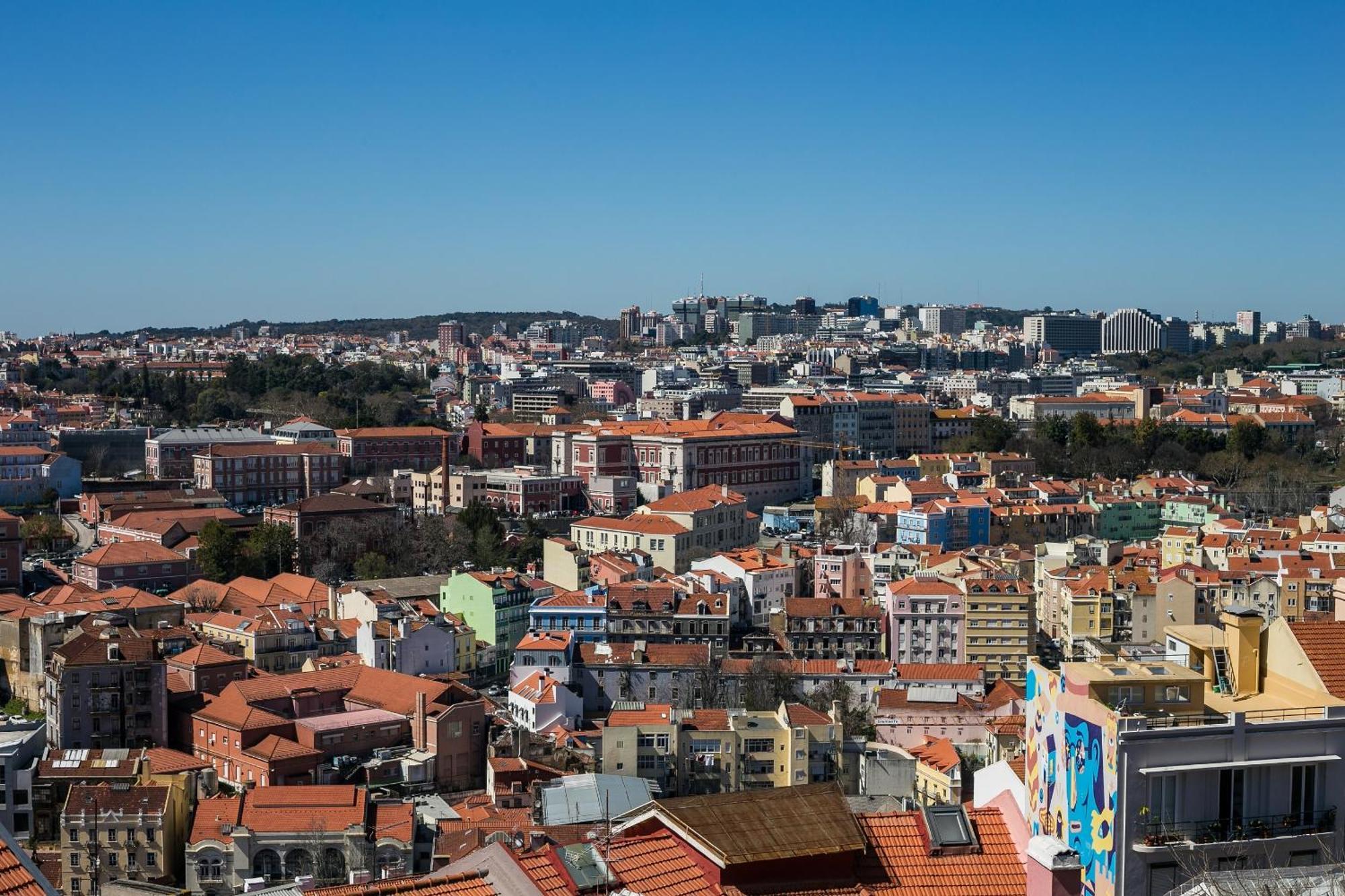 Happy Stay Lisbon - Suite With A View, Private Terrace & Ac Buitenkant foto
