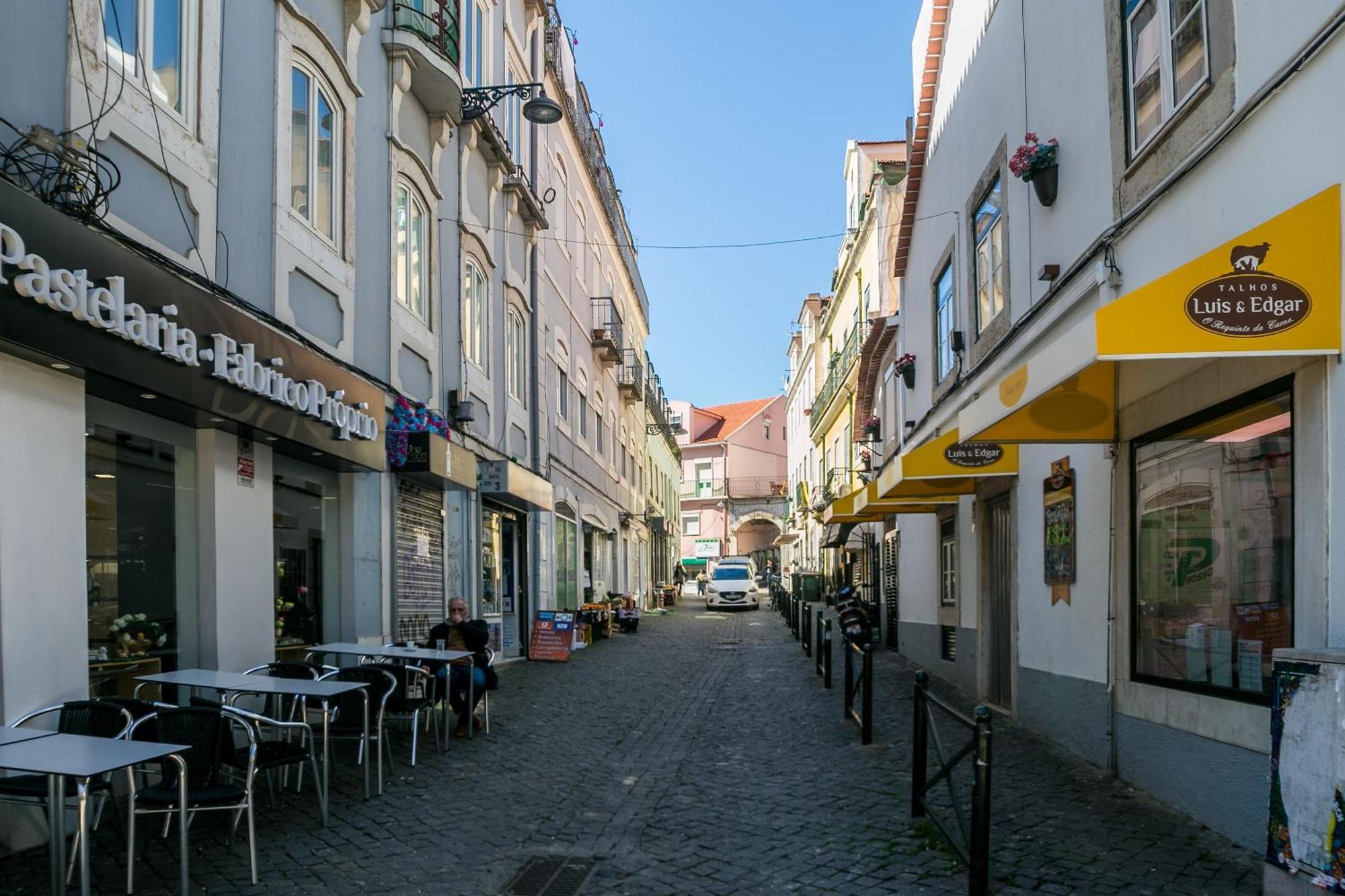 Happy Stay Lisbon - Suite With A View, Private Terrace & Ac Buitenkant foto